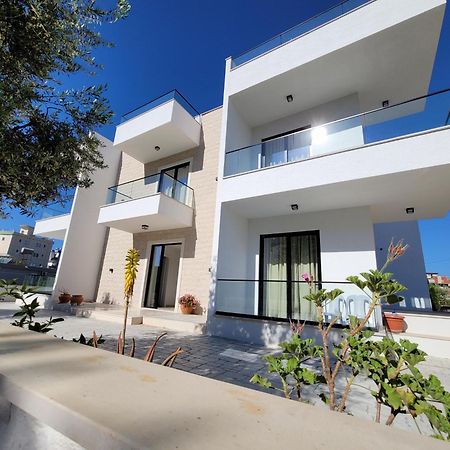 Prestige Hotel Ksamil Bagian luar foto