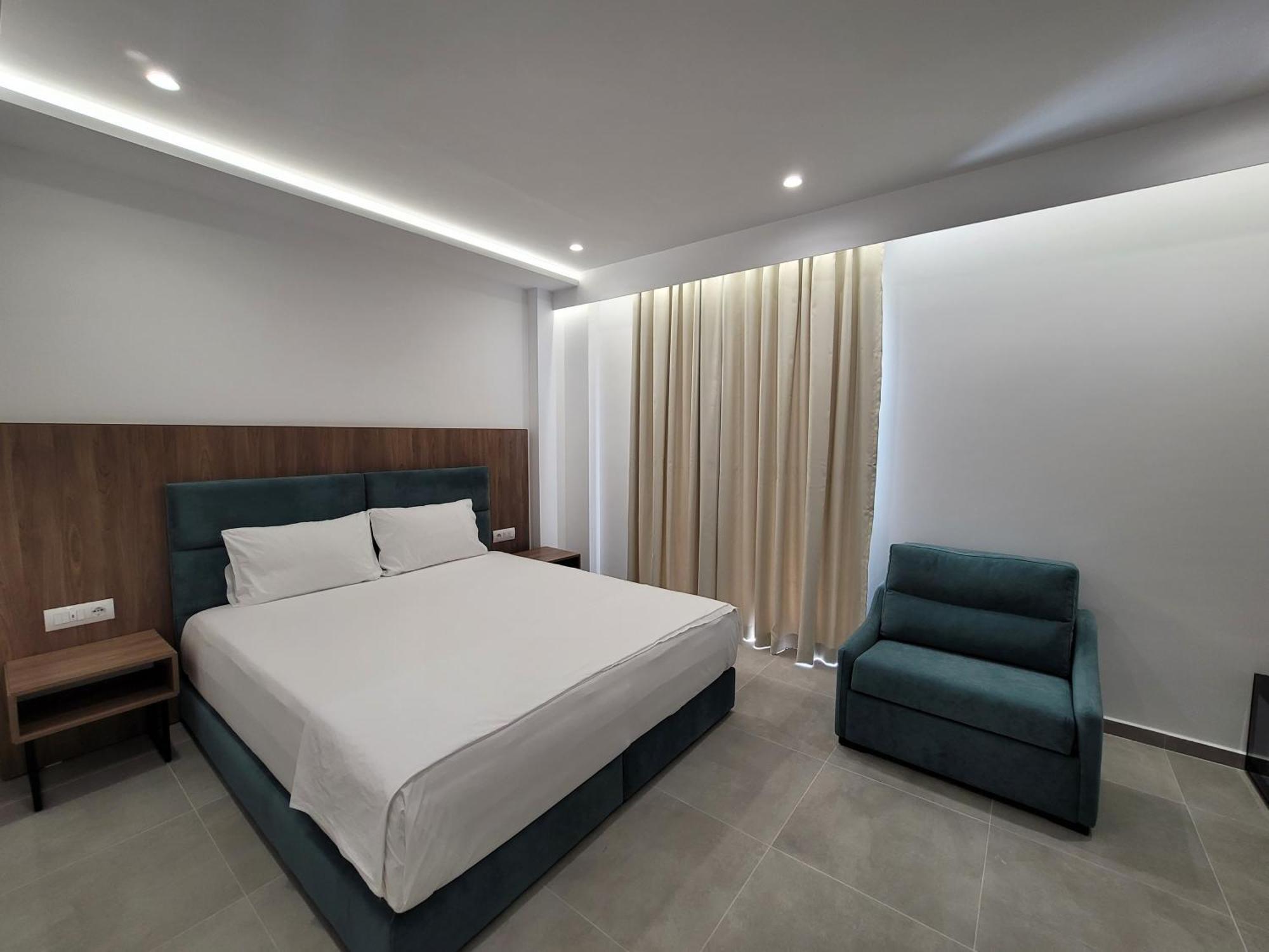 Prestige Hotel Ksamil Bagian luar foto