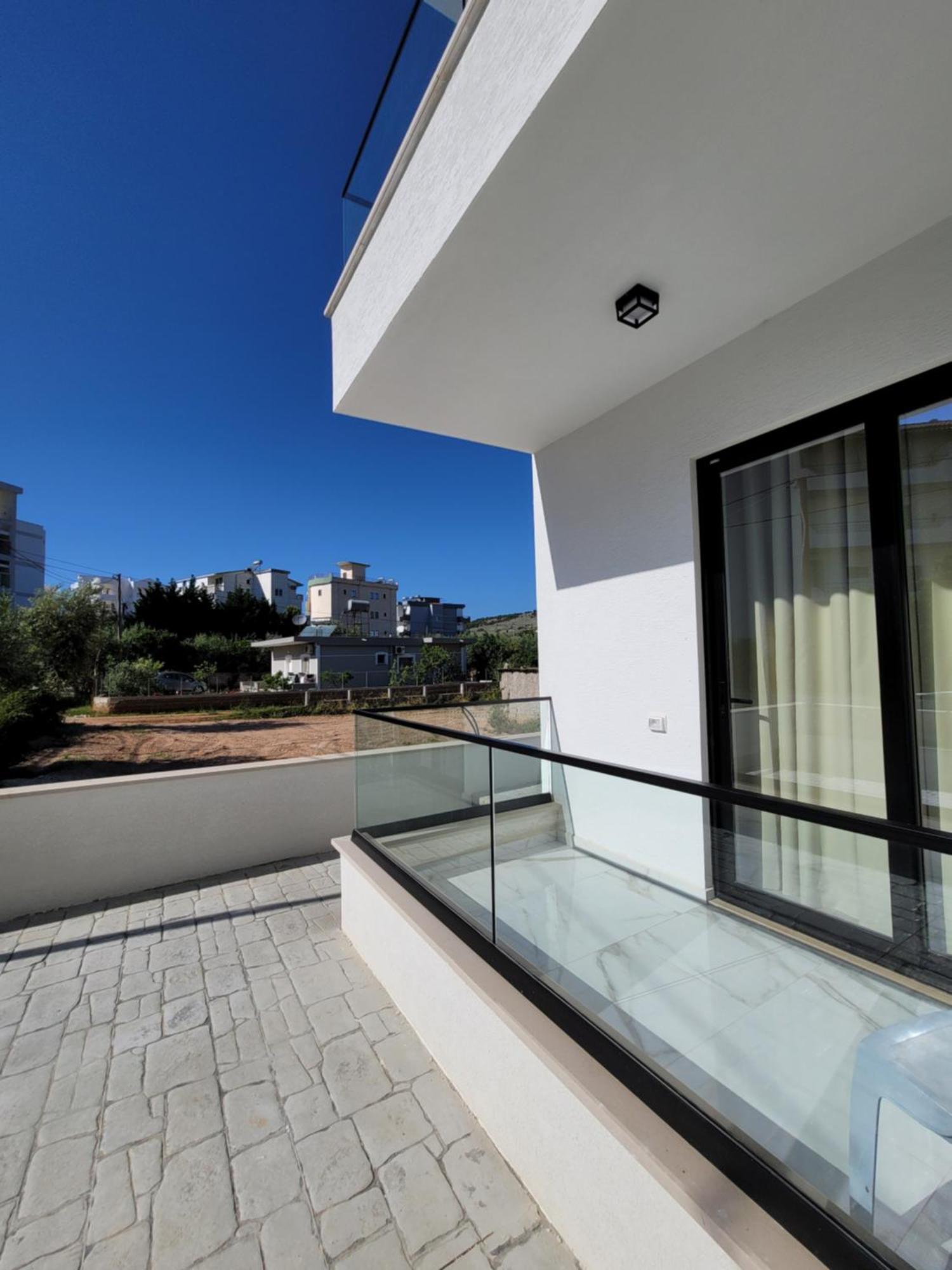 Prestige Hotel Ksamil Bagian luar foto